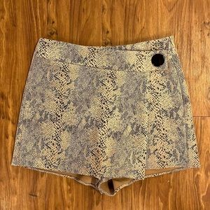 Zara animal print skort